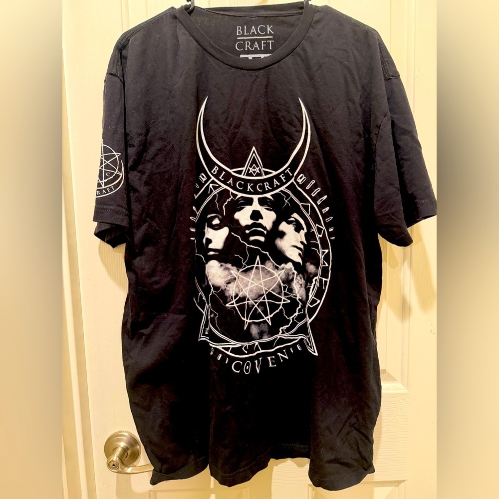 Black Craft Cult. Size xl Black. Short sleeve shirt. - Picture 1 of 6